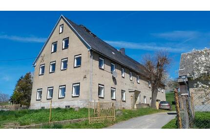 300m² Wohnfläche + 3.000m² Grundstück: Historisches Bauernhaus - Hohnstein