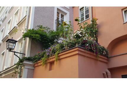 Helle, frisch renovierte 2-Zimmer-Wohnung mit Terrasse und Loggia - Wasserburg am Inn