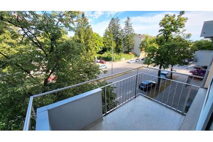 Provisionsfrei: sanierte 2-Zimmer-Wohnung mit Balkon - München Sendling-Westpark