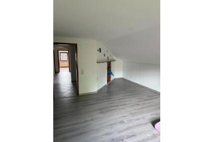 Wohnung nähe Tittling - 700,00&nbsp;EUR Kaltmiete, ca.&nbsp; 95,00&nbsp;m&sup2; in Saldenburg (PLZ: 94163)