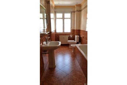 hochwertige 3-Raum-Wohnung im 2.OG mit EBK - Leuna
