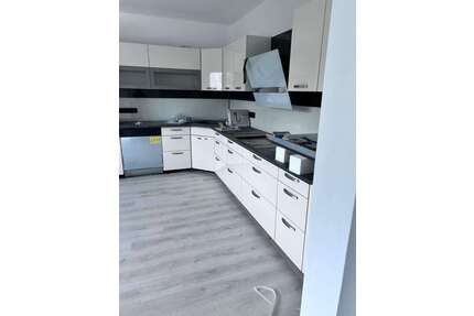 Wohnung zum Mieten in Berg bei Neumarkt in der Oberpfalz 1.200,00 € 120 m²