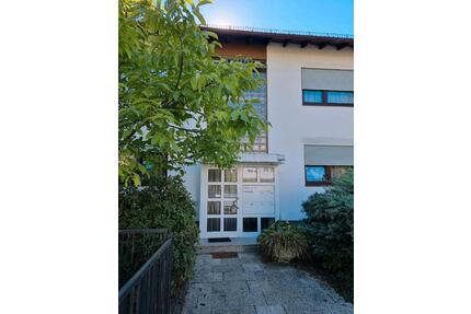 Niedernhausen möblierte 2 Zimmerwohnung mit Balkon