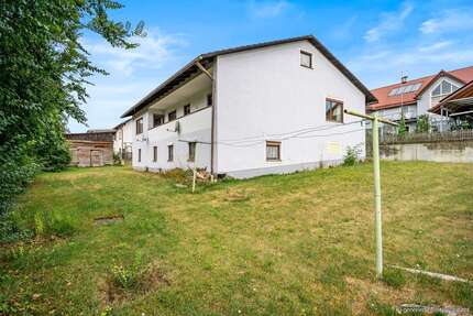 Haus zum Kaufen in Holzheim am Forst 279.000,00 € 202 m²