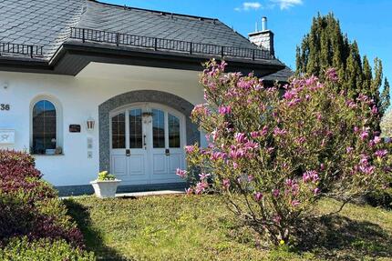 Elegante Villa mit Einliegerwohnung. Alternative zum Neubau! - Eschwege