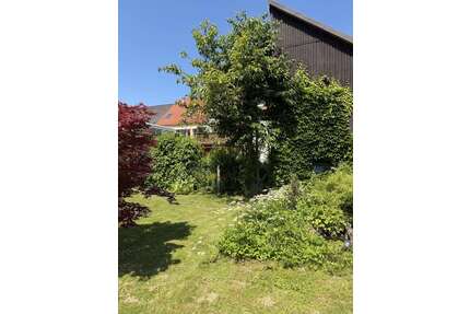 Haus zum Kaufen in Dransfeld 169.000,00 € 184 m²