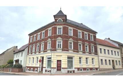 Haus zum Kaufen in Roßwein 149.900,00 € 302 m²