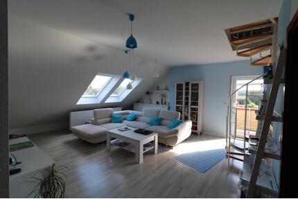 Wunderschöne DG-Wohnung mit Weitsicht - Ilmenau