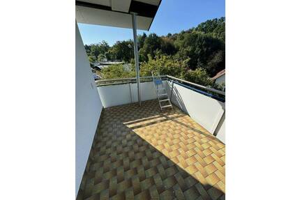 TRAUMWOHNUNG - in der Natur und Metropolnahe - barrierefrei - neuwertig saniert! ALTERSRUHESITZ! - Saarbrücken St Arnual