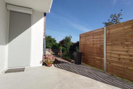 MODERNE 2-Zimmer Wohnung mit HWR und GROßER TERRASSE in Uhingen