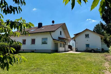 Großzügiges Einfamilienhaus mit 2Wohneinheiten auf 1.137 m² Grund - Eching