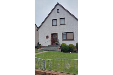 Einfamilienhaus in Loxstedt - 230.000,00&nbsp;EUR Kaufpreis, ca.&nbsp; 80,00&nbsp;m&sup2; in Loxstedt (PLZ: 27612)