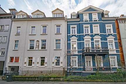 Haus zum Kaufen in Düsseldorf 1.250.000,00 € 420 m²