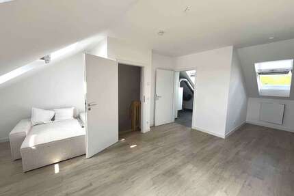 Haus zum Mieten in Schulzendorf 2.400,00 € 135 m²