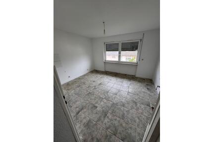 Charmante 2-Zimmer-Wohnung in zentraler Lage von Ludwigshafen - Ludwigshafen am Rhein