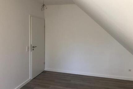Große Wohnung zu vermieten. - 980,00&nbsp;EUR Kaltmiete, ca.&nbsp; 110,00&nbsp;m&sup2; in Osnabrück (PLZ: 49086) Gretesch