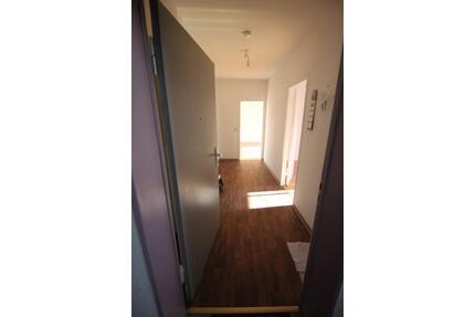 Helle 3- Zimmer- Wohnung mit Balkon auf dem Weierhof - Bolanden