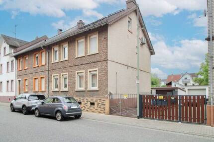 Familienglück mit Pool & Gartenlounge - Reihenendhaus im Ensembleschutz OT Großauheim - Hanau
