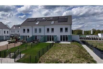 Haus zum Mieten in Röth 1.750,00 € 141 m²