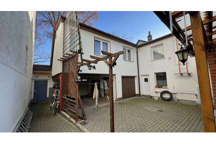 Haus zum Kaufen in Calbe 99.000,00 € 204 m²