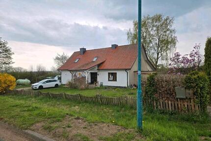 Hof mit viel Potential - 300.000,00&nbsp;EUR Kaufpreis, ca.&nbsp; 160,00&nbsp;m&sup2; in Bützow (PLZ: 18246)