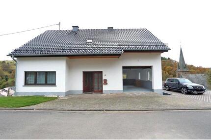 sehr geräumiges Einfamilienhaus zu vermieten - Malborn