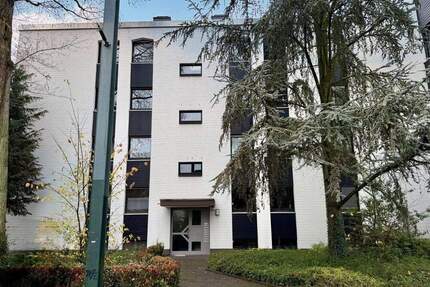 Helle und großzügige 3-Zimmer-Wohnung mit Gartenterrasse - Düsseldorf Benrath