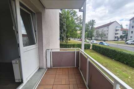Wohnung zum Mieten in Merseburg 330,00 € 57.75 m²
