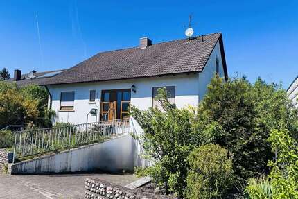 Haus zum Kaufen in Steinwenden 215.000,00 € 143.73 m²