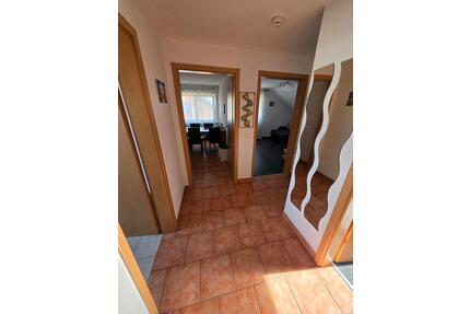Mobelierte 2 Zimmer-Dachgeschoss-Wohnung zu vermieten - Baltmannsweiler