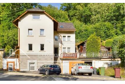 Zu vermieten: Freistehendes Einfamilienhaus für Großfamilien in Schirnding.