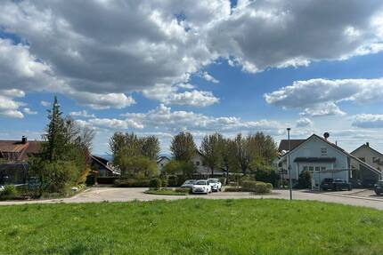 Privatsphäre pur: Sonniges Eckgrundstück am Ende der Sackgasse - Herrenberg / Kuppingen