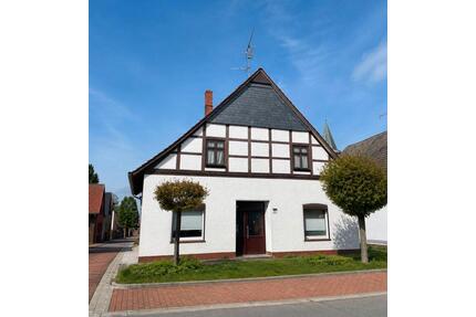Steinhude-Ortskern: Bauernhaus-Ensemble mit Ausbaupotenzial - Wunstorf