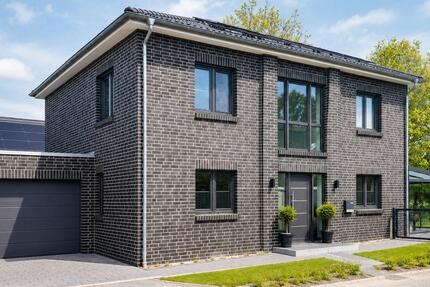 Neuwertige Stadtvilla Einfamilienhaus mit neuester Technik - Rastede