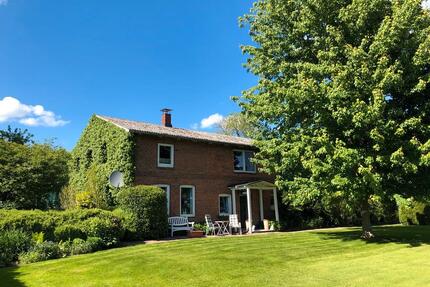 Wunderschöner Resthof und kleines Haus in idyllischer Alleinlage - Klein Offenseth-Sparrieshoop