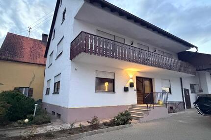 2,5 Zimmer Wohnung im 1 Stock, mit großem Balkon, in Herkheim - Nördlingen