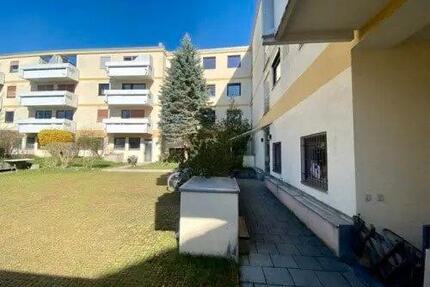 5-Zimmer-Wohnung in Puchheim (1. OG) mit Balkon, EBK & top ÖPNV –