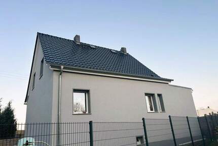 Modernisiertes Einfamilienhaus mit Kamin, Stallungen & Wohlfühlcharakter in idyllischer Lage! - Seegebiet Mansfelder Land Hornburg