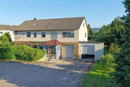 Haus zum Kaufen in Wehretal 249.000,00 € 225 m²