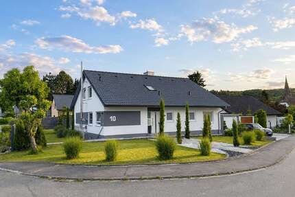 Haus zum Kaufen in Gottmadingen 890.000,00 € 177 m²