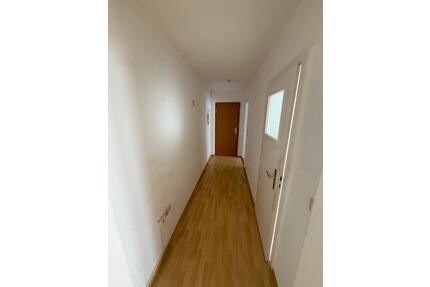 Schöne 2 Raum Wohnung mit Balkon - Neustrelitz