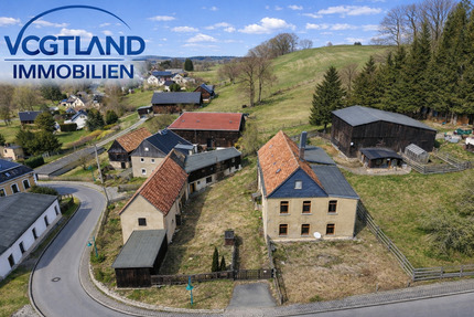 Einfamilienhaus-Bauernhaus mit Nebengebäude und Potenzial zur individuellen Gestaltung - Falkenstein Oberlauterbach
