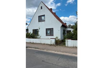 Charmantes Einfamilienhaus mit Potenzial - Achim