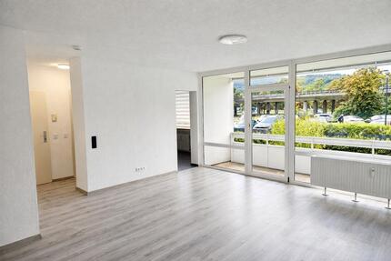 Schöne helle 2-Zimmer-Wohnung mit Einbauküche in Trier Nord