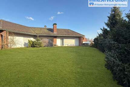 Grundstück zu verkaufen in Lauf an der Pegnitz Heuchling 499.000,00 € 854 m² - Lauf an der Pegnitz / Heuchling