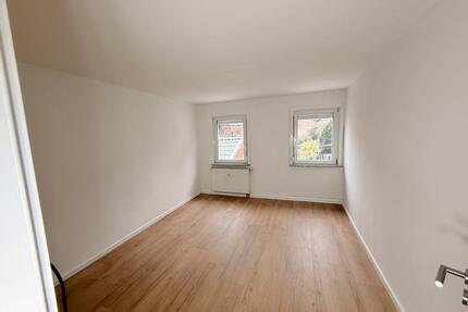 2 Zimmer Wohnung zu vermieten - 850,00&nbsp;EUR Kaltmiete, ca.&nbsp; 59,00&nbsp;m&sup2; in Lichtenstein (PLZ: 72805)