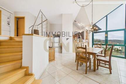 Repräsentatives Architekten-Zweifamilienhaus in exklusiver Lage mit beeindruckendem Weitblick - Nittendorf Etterzhausen