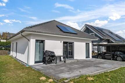 Modernes Wohnen auf einer Ebene - KfW 55 Bungalow in Dörentrup-Hillentrup