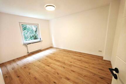 Freigestellte 2ZKB | frisch saniert | 39 m² | EG | Gartenblick | von privat - Osnabrück Schinkel