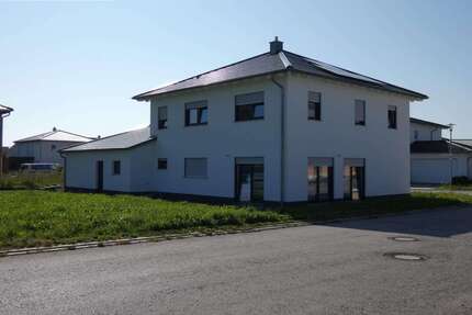 Haus zum Kaufen in Höchstädt 665.000,00 € 182 m²